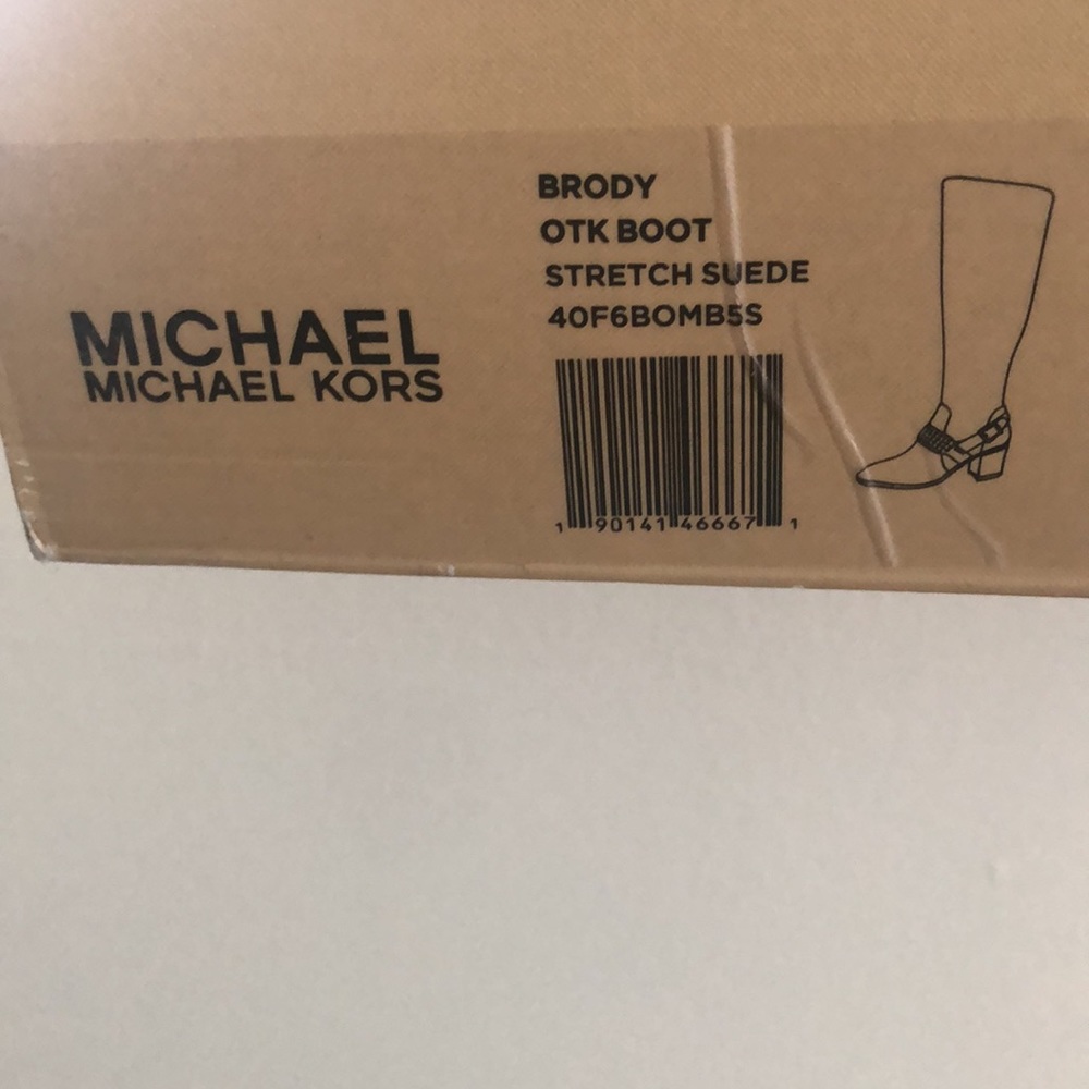 Michael Kors black Brody Suede Boots with box. - Picture 11 of 11